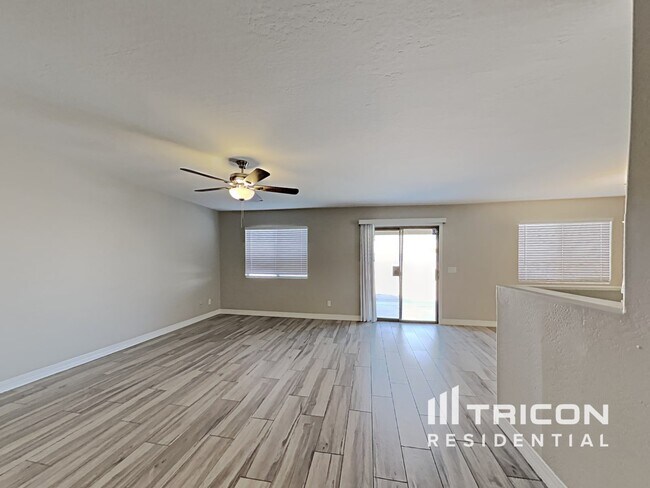 Foto del edificio - 15976 W Hammond St