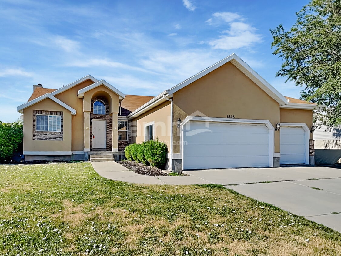 Foto principal - 4525 W Lake Breeze Ln
