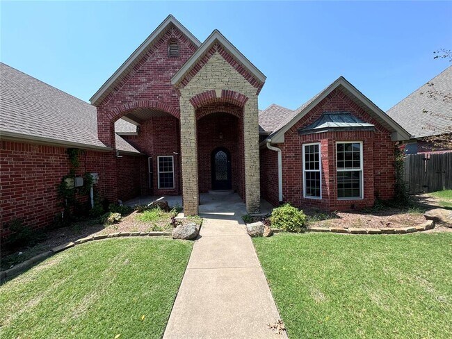 Foto del edificio - 12621 Lexington Dr