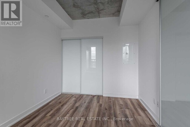 Building Photo - 30 Baseball Pl