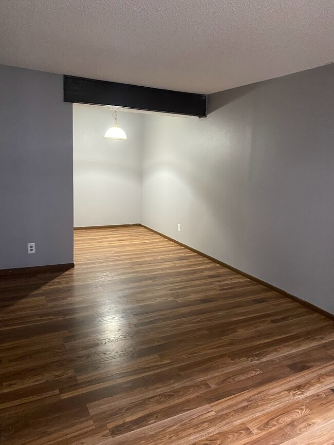 Foto del edificio - 817 SW Tyler St
