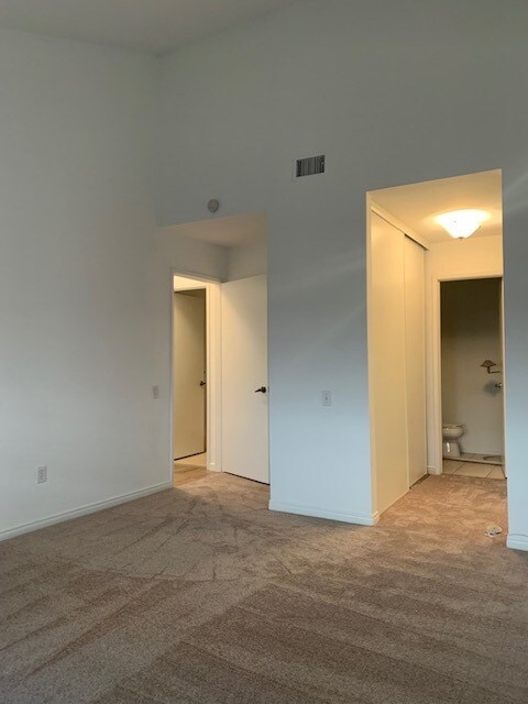 Master Bedroom New Carpet & Paint - 8165 Via Mallorca