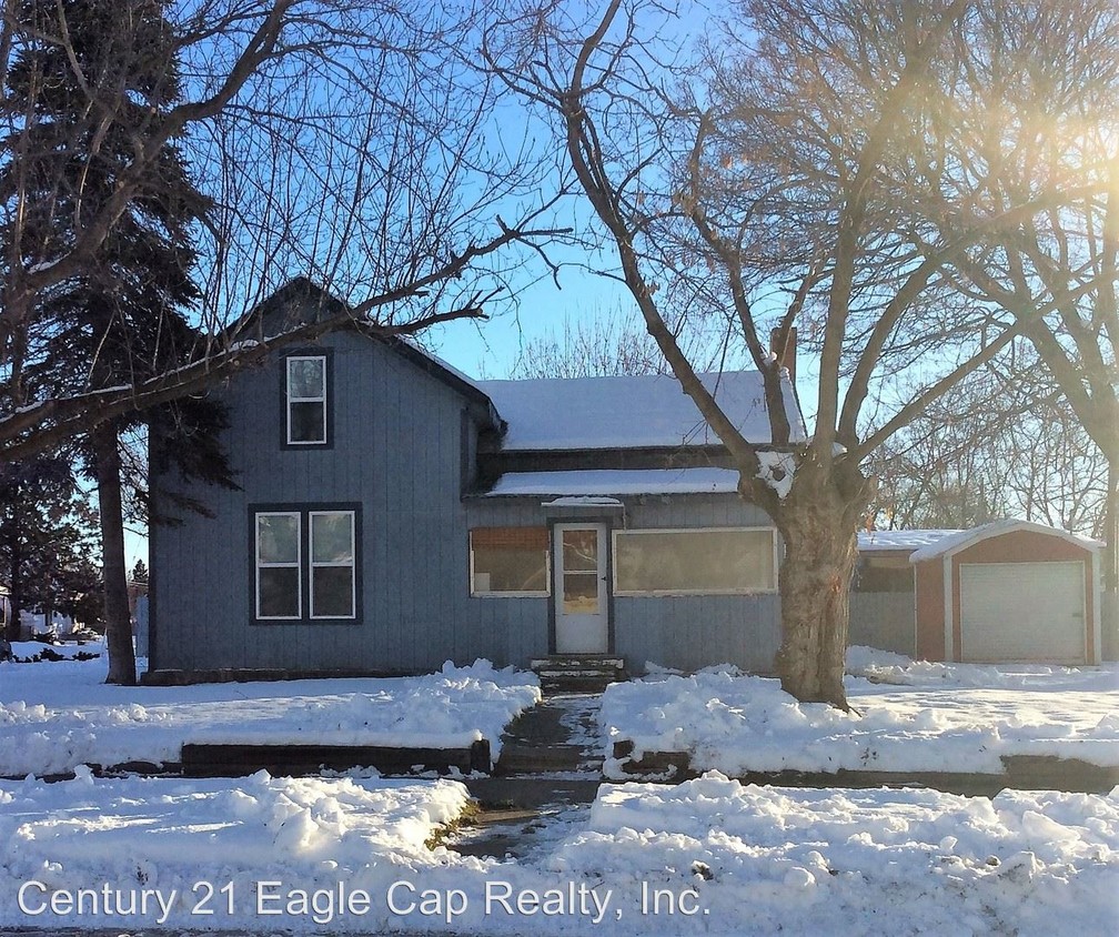 Primary Photo - 2 br, 1 bath House - 2403 Depot Street