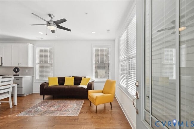 Building Photo - 1722 Old Brick Rd