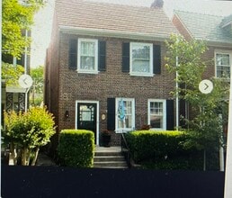 Building Photo - 3328 Kensington Ave