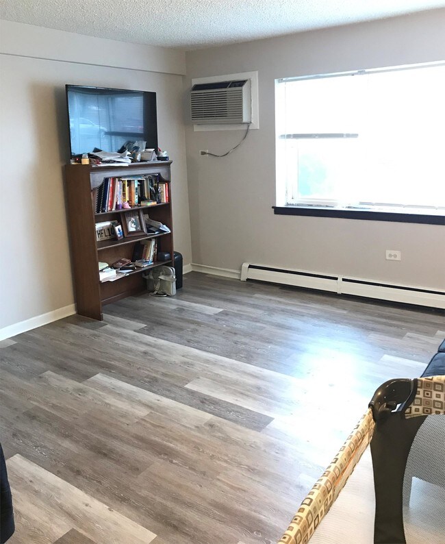 1226 E Long Valley Dr Unit 1B, Palatine, IL 60074 Apartment for Rent