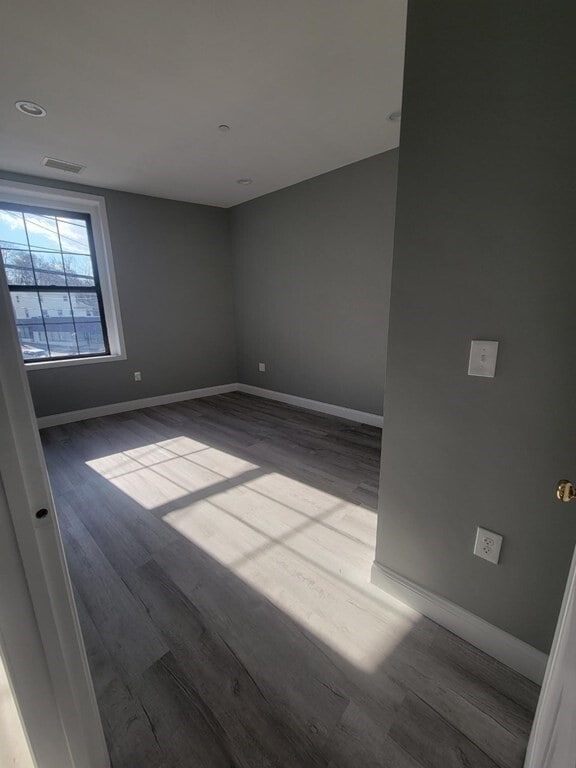 Building Photo - 82 Broad St