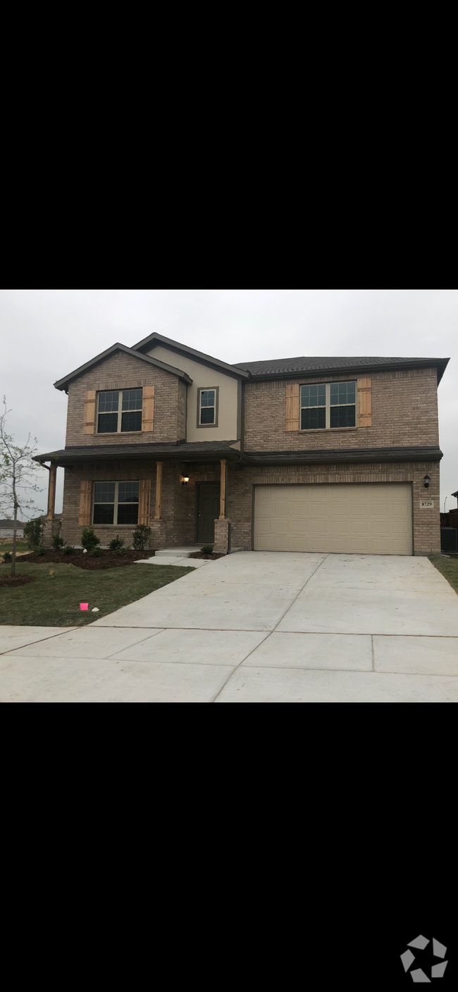 Building Photo - 8729 Heliotrope Ln