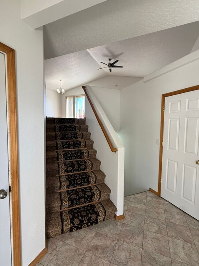 Foto del edificio - Spacious 4 Bed, 3 Bath Home in Cheney, WA