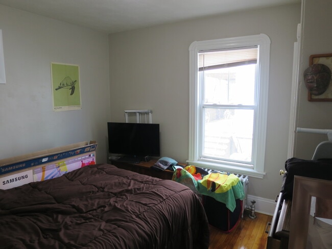 Building Photo - 104 Highland Ave