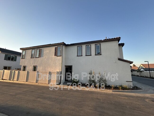 Building Photo - 16101 Botanical St
