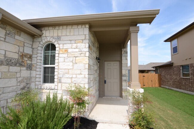 Building Photo - Kyle Home Close to I-35. Ready for an August Move-In!