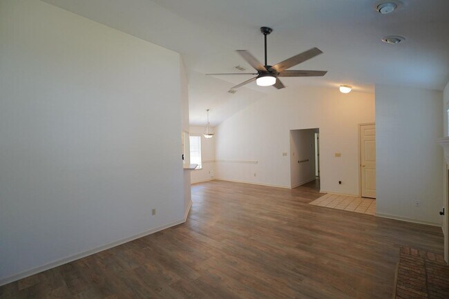 Foto del edificio - 2605 Yarmouth Ln