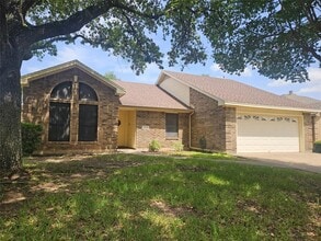 Building Photo - 11008 Claywood Dr