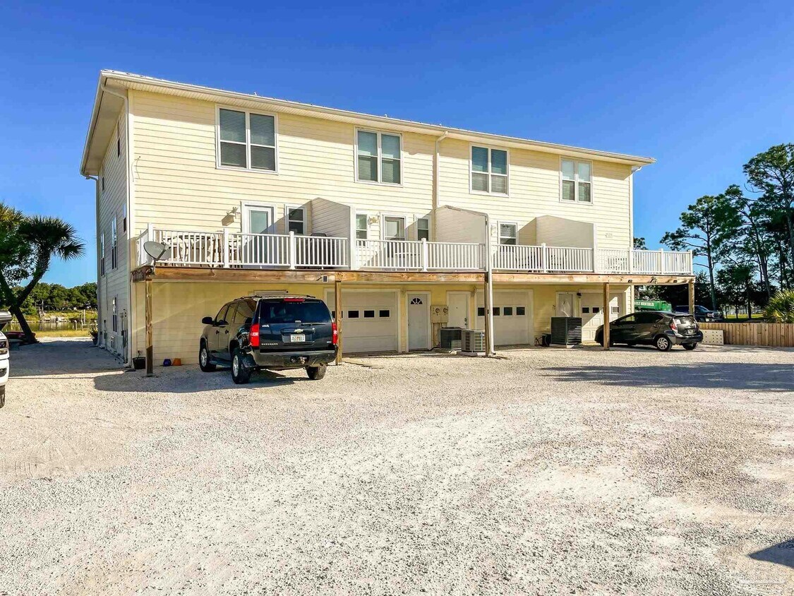 13948 River Rd, Pensacola, FL 32507 House Rental in Pensacola, FL