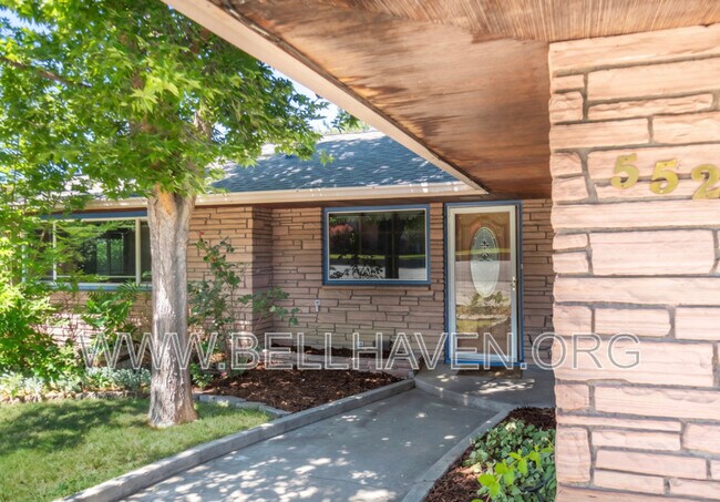 Foto del edificio - 5524 W Randolph Dr