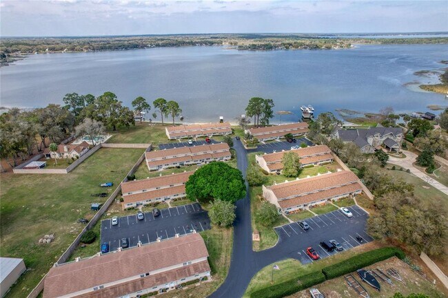 Foto del edificio - 11001 SE Sunset Harbor Rd