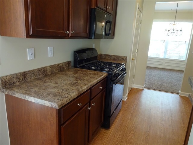 Building Photo - 2357 Longmont Dr