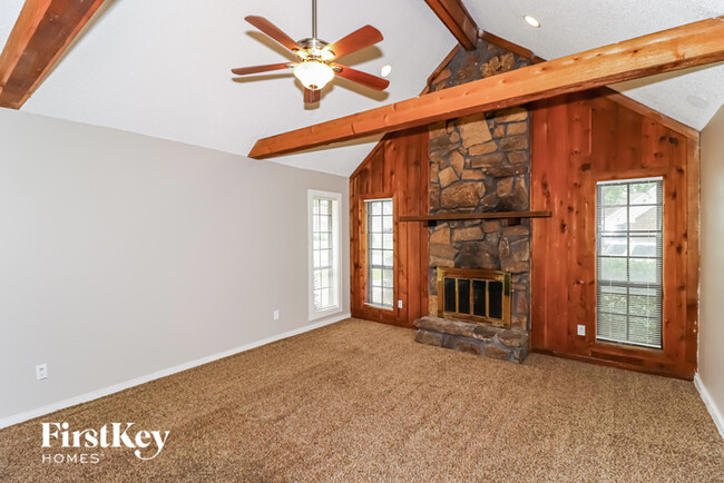 Building Photo - 6120 Briarbend Ln