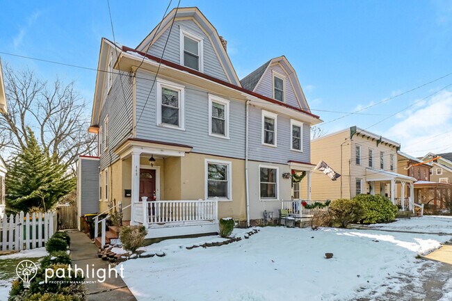 Foto del edificio - 448 Washington Ave, Newtown, PA, 18940