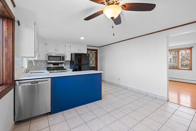 Foto del edificio - 57 Overlook Ave