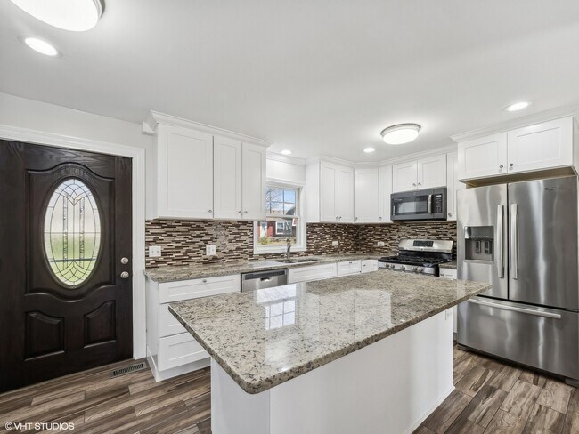 Foto del edificio - 407 Langley Ct