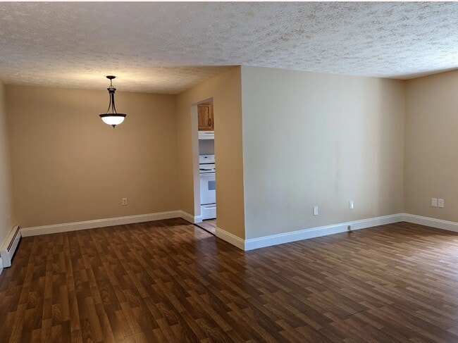Building Photo - 25 Amato Dr