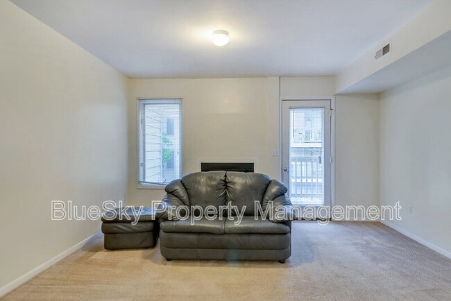 Building Photo - 1307 Wertland St