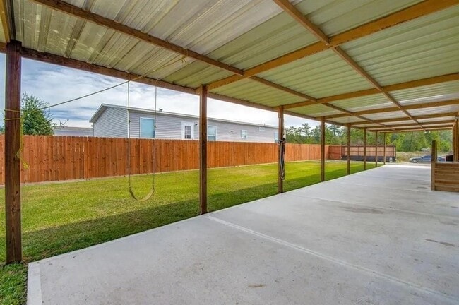 Building Photo - 505 Rd 5202