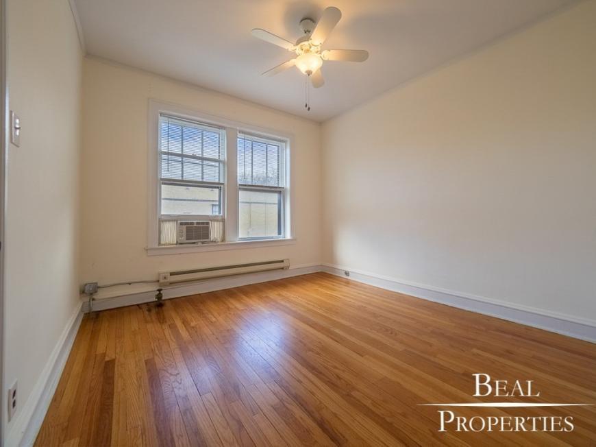 Foto principal - 2 bedroom in CHICAGO IL 60657