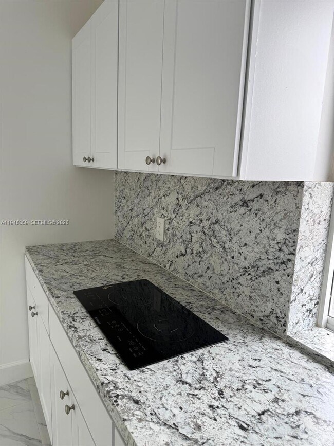 Foto del edificio - 730 Curtiss Dr