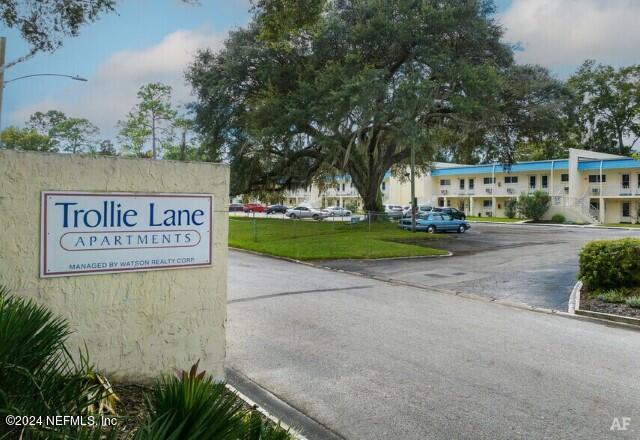 Primary Photo - 2620 Trollie Ln