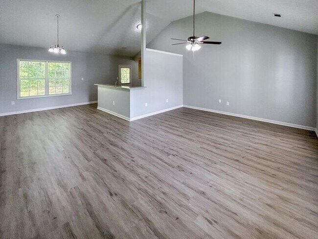 Foto del edificio - 242 Bridgeport Ln