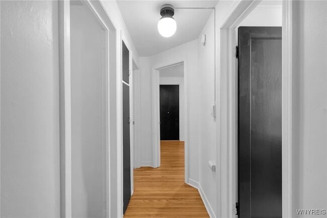 Building Photo - Callodine- 2 unit