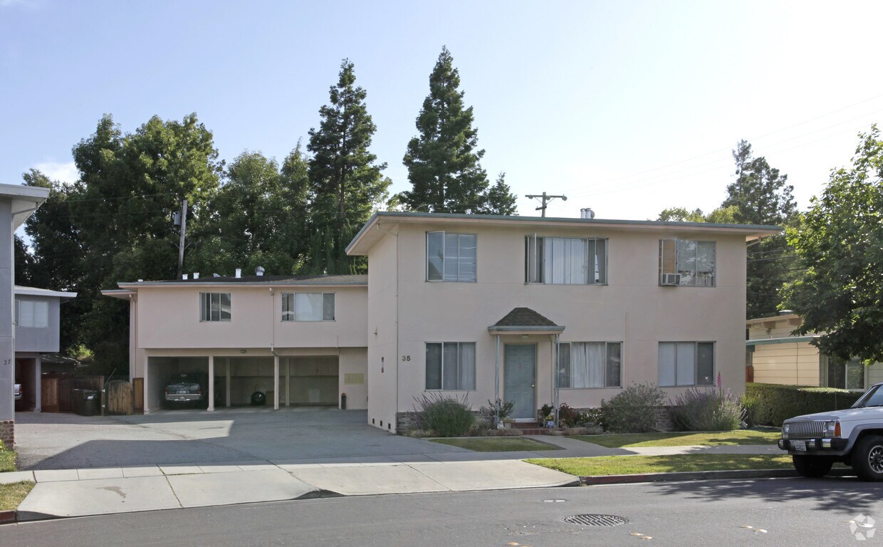 Primary Photo - 35 Atherwood Ave