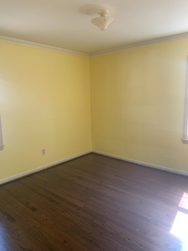 Foto del edificio - 8640 Riverdale St