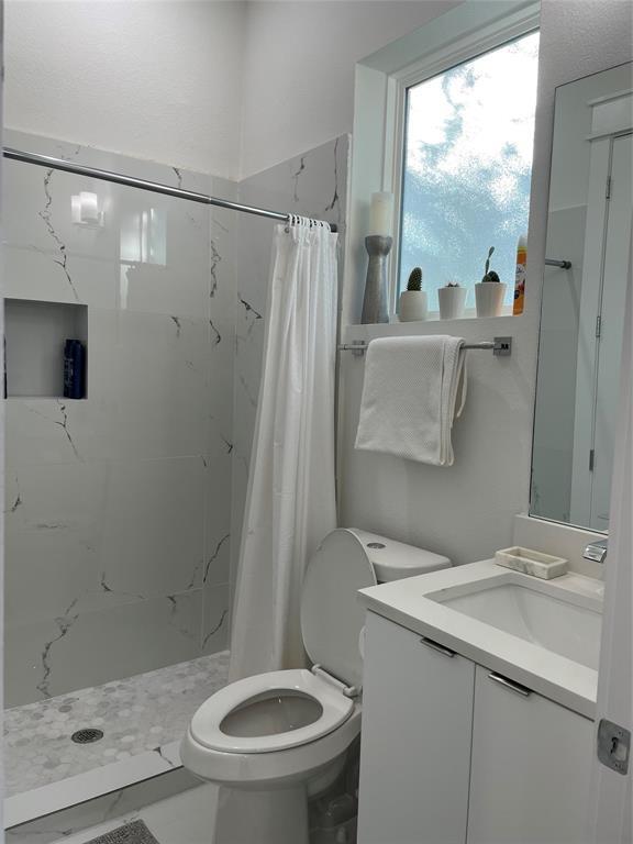 4719 Independence Hts Ln, Houston, TX 77018 Condo for Rent in Houston