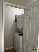 Building Photo - 701 Rosedale St