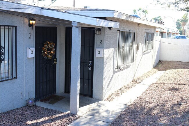 Foto del edificio - 1828 Lewis Ave