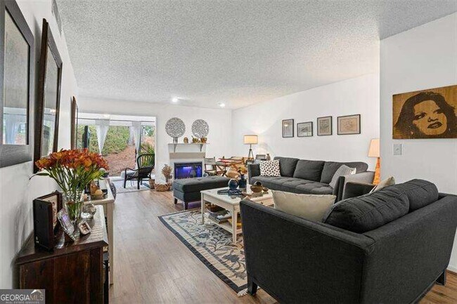 Foto del edificio - 115 Fair Haven Way