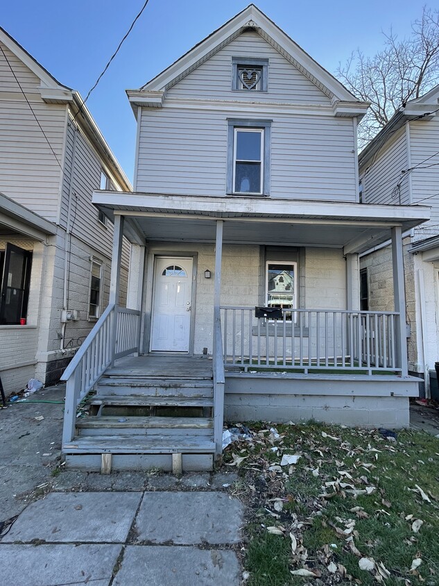 Primary Photo - 396 Houston St