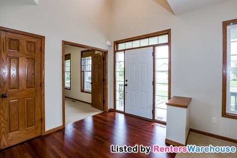 Foto del edificio - 9628 Glacier Rd