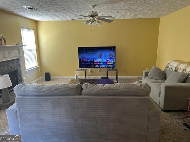 Foto del edificio - 928 Shannon Rd SE