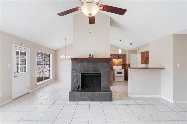 Foto del edificio - 1402 Shakespeare Ct