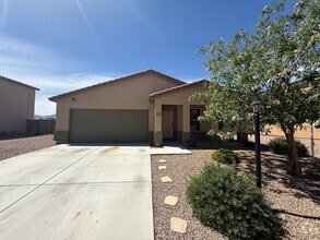 Building Photo - 3702 E Andrea Dr