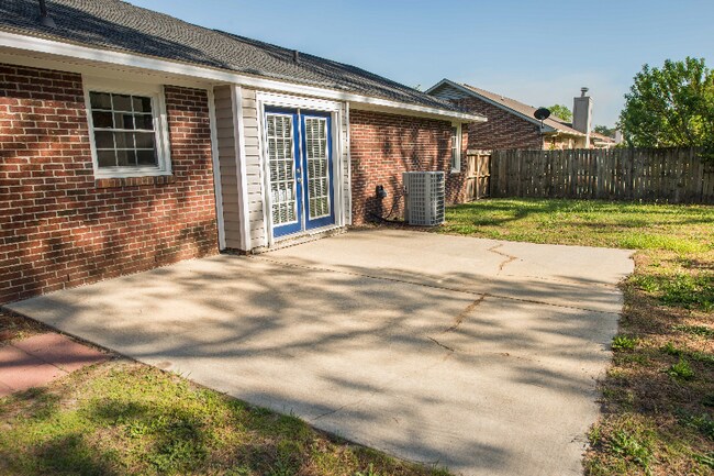 Foto del edificio - 1066 Quailmeadow Dr