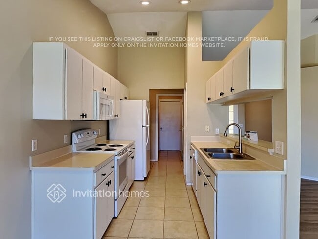 Building Photo - 3023 Wentworth Pl