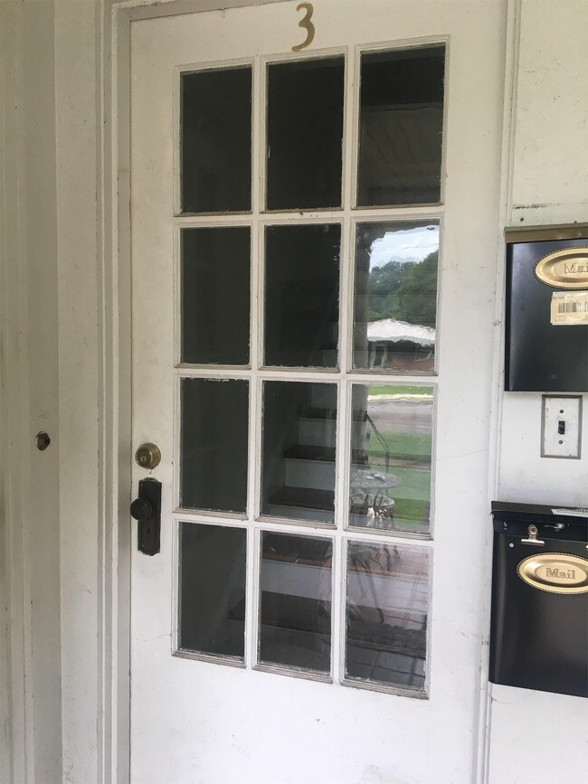Foto del edificio - 703 E Watauga Ave