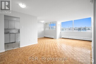 Building Photo - 1440-1440 Lawrence Ave W