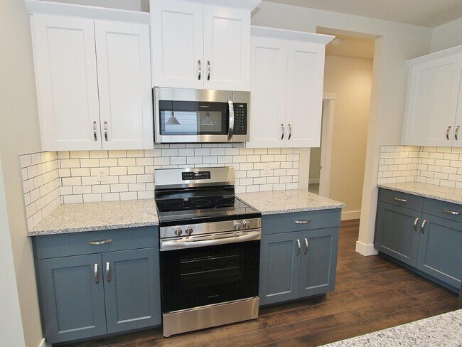 Building Photo - 5857 N Backfire Wy